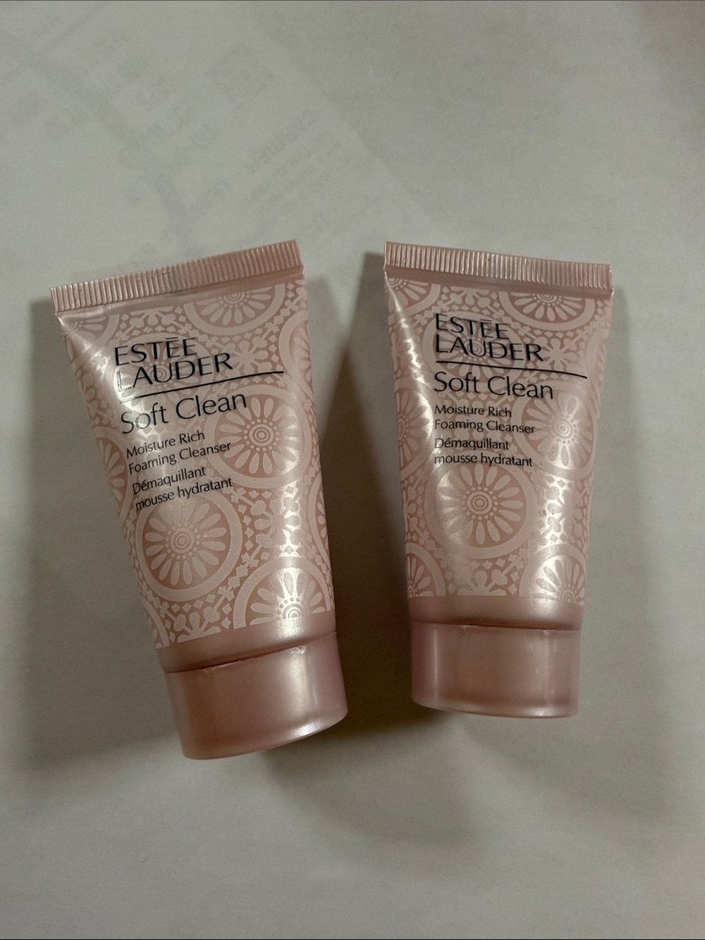 Estee Lauder Soft Clean Foaming Cleanser - Light Rose